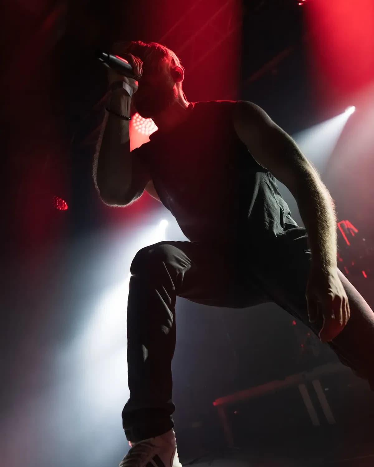 vocal metal stage performance ymnky